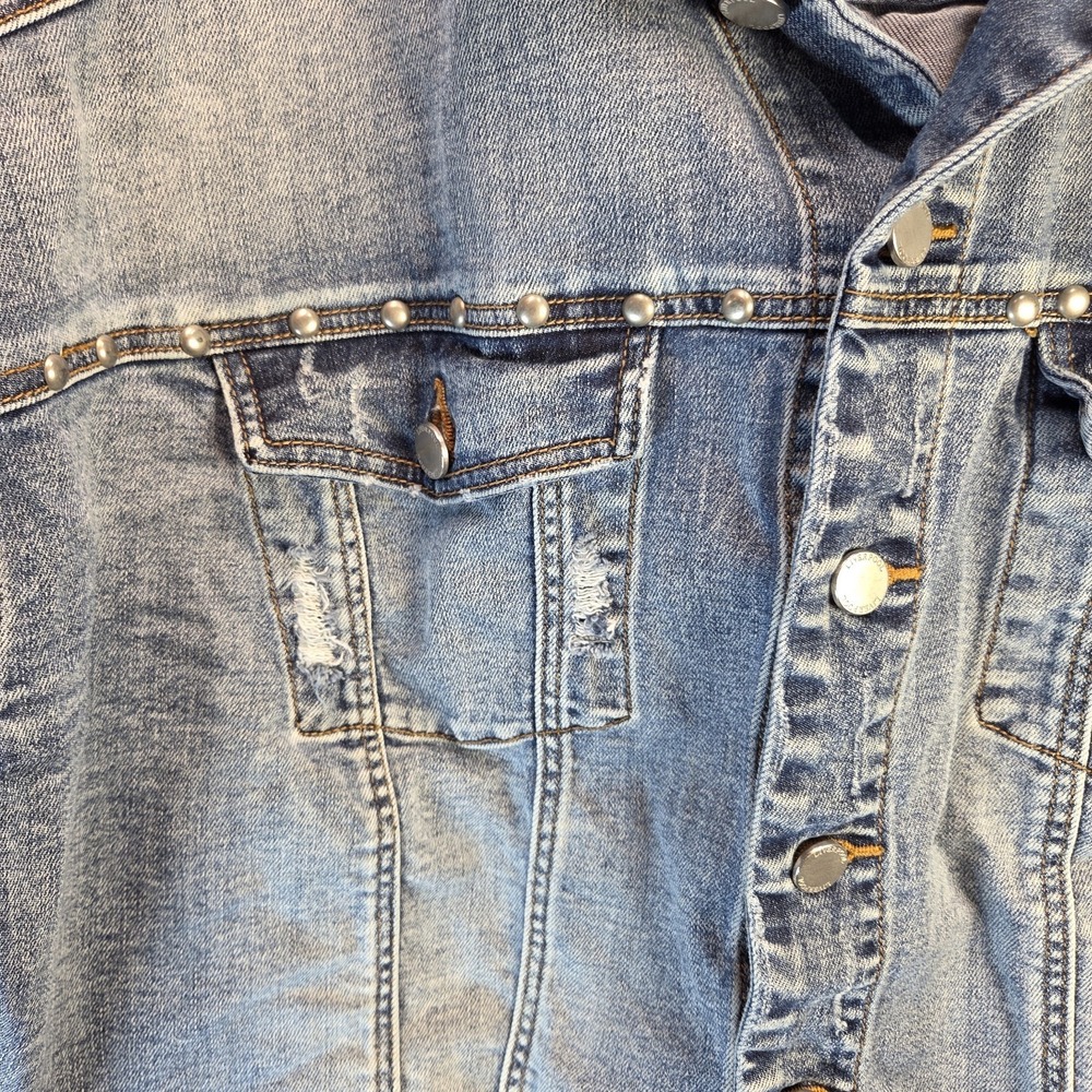Liverpool Distressed Cropped Denim Studs Boxy Jacket Fringe Hem Womens Large - Picture 2 of 8